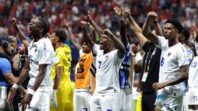 Soccer Football - FIFA World Cup 2026 - Group H - Spain v Cape Verde - Atlanta Stadium, Atlanta, Georgia, U.S. - June 15, 2026 Cape Verde's Jovane Cabral and teammates celebrate after the match REUTERS/Claudia Greco     TPX IMAGES OF THE DAY