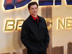 Saat Bonus Tom Holland dari Marvel Nyasar
