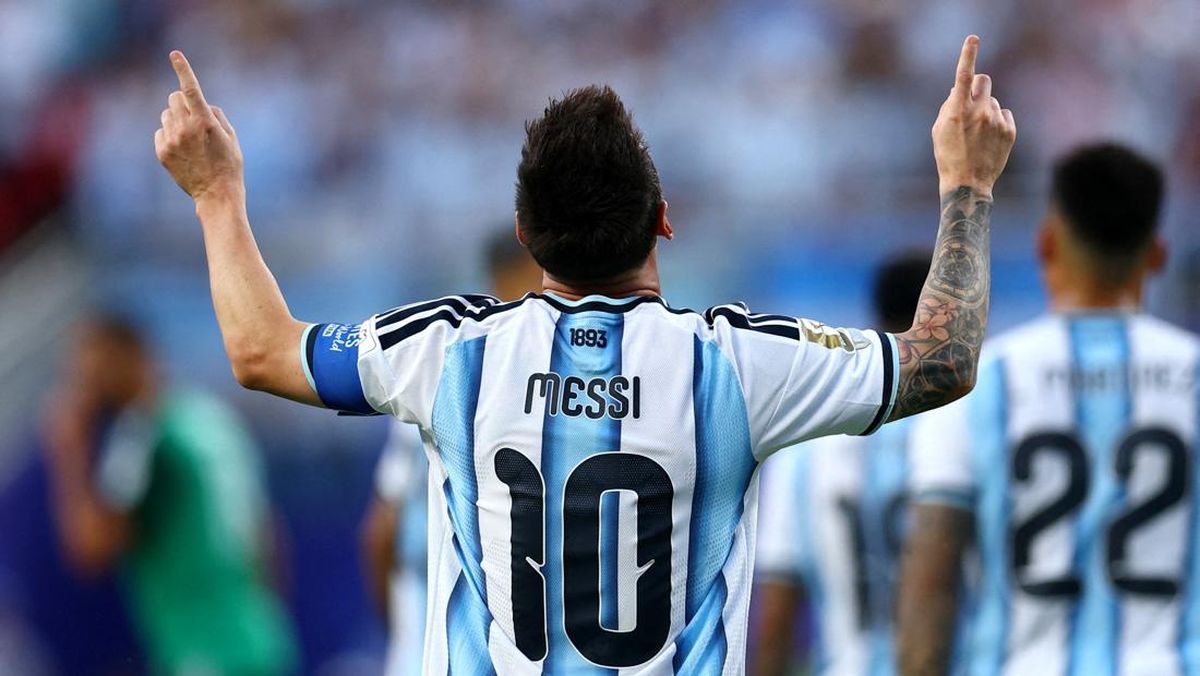 Haaland Lihat Messi Hattrick: Dia Orang Gila