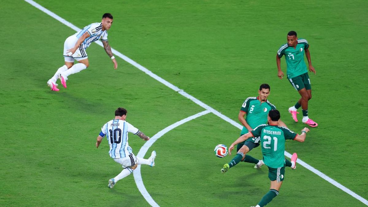 Messi Ikuti Jejak Mbappe Usai Hattrick Di Argentina Vs Aljazair