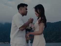 Terpopuler: Asnawi Mangkualam Lamar Pacar vs Penyebab Sarah Sechan Dikira Makan Permen