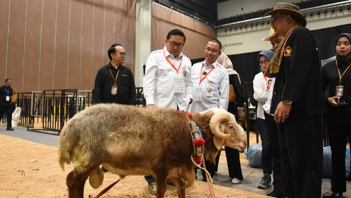 Pameran industri peternakan, pakan ternak, pengolahan susu, pertanian, kesehatan hewan, alat-alat kedokteran hewan, perikanan, dan akuakultur di Indonesia