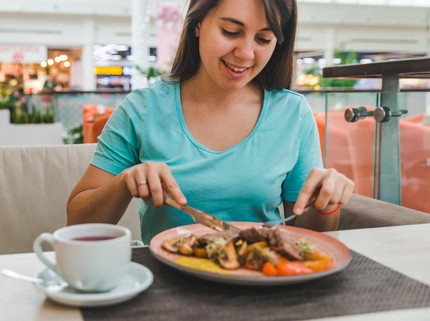 Turun 32 Kg dengan Diet Karnivora, Dokter Ini Klaim Banyak Orang Salah Paham soal Nutrisi