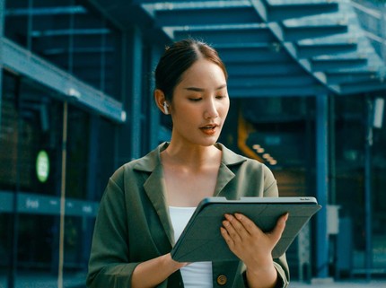 Cara Mengenali Pekerja Cerdas & Pekerja Keras, Mana yang Lebih Sukses?