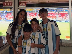 Cetak Hat-trick di Piala Dunia, Messi Dapat Pesan Manis dari Antonela Roccuzzo