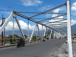 Jembatan Palu III Retak Akibat Gempa Kembali Dibuka, Truk Dilarang Melintas