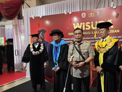 289 Perwira Polri Wisuda S1-S3, Kapolri Ingatkan Jaga Kepercayaan Masyarakat
