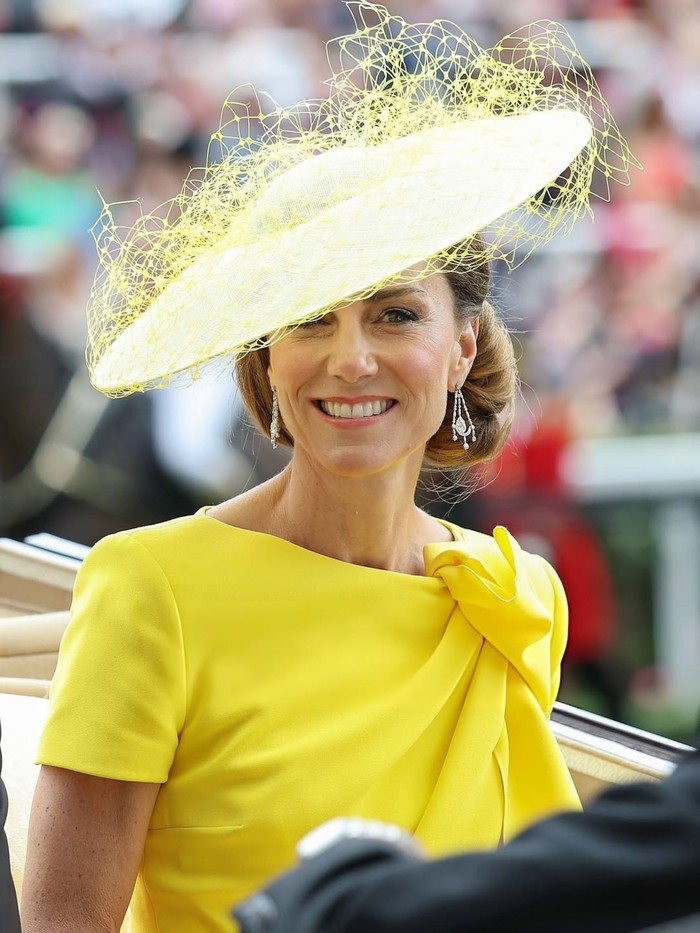 Kate Middleton tampil anggun dalam gaun kuning saat mendampingi Pangeran William di Royal Ascot, sekaligus menjadi kemunculan perdananya sejak 2023/Foto:instagram.com/katemiddletonprincessofwalesuk