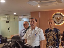 Luhut Sebut Digitalisasi Bansos Meluncur Oktober, Negara Bisa Hemat Rp 260 T