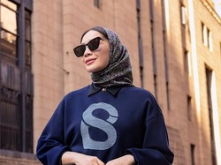 Buttonscarves Gaet Nagita Slavina Rilis Koleksi Monogram Eksklusif
