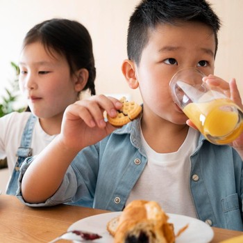 4 Makanan Murah Tapi Sehat yang Baik untuk Otak Anak