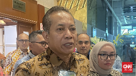 Menteri Koperasi (Menkop) Ferry Juliantono merespons soal aksi demonstrasi mahasiswa beberapa waktu lalu yang salah satunya menuntut untuk mengevaluasi program Koperasi Desa/Kelurahan Merah Putih (Kopdes Merah Putih)