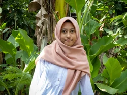 Sempat Ditentang Kuliah, Ririn Diterima di UGM dengan Beasiswa