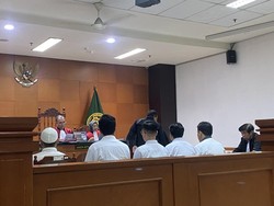 Sidang Tuntutan 5 Terdakwa Culik-Bunuh Kacab Bank Ilham Pradipta Ditunda