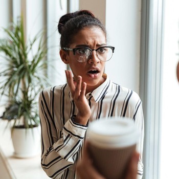5 Cara Mengenali Orang dengan IQ Rendah dari Sikapnya saat Bergaul Menurut Psikologi