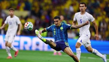 Sorotan Dunia Olahraga CNN Sport : Babak I: Gol Indah Munoz, Kolombia Unggul 1-0 Atas Uzbekistan
