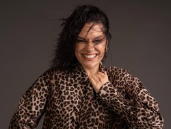 Lirik Lagu California - Jessie J