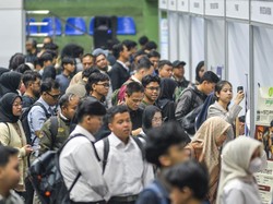 Video: Pendaftar Loker Pemprov DKI Tembus 100 Ribu Orang