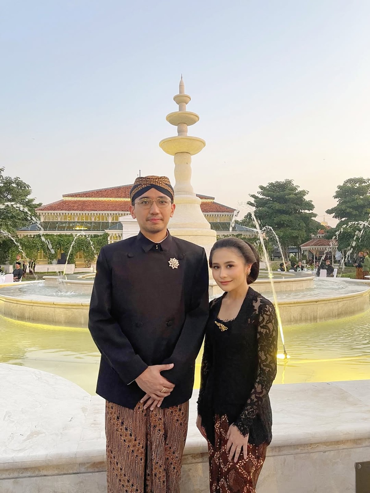 Prilly Latuconsina