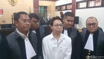 Berita Seputar Selebriti Insertlive Terkini : Istri Sebagai Penjamin, Richard Lee Ajukan Permohonan untuk Jadi Tahanan Kota