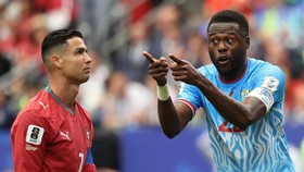 Soccer Football - FIFA World Cup 2026 - Group K - Portugal v DR Congo - Houston Stadium, Houston, Texas, U.S. - June 17, 2026 Portugal's Cristiano Ronaldo and DR Congo's Chancel Mbemba react IMAGN IMAGES via Reuters/Troy Taormina