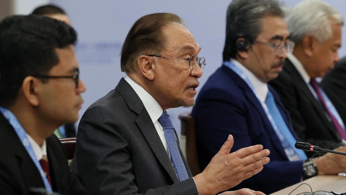 Malaysia Kena Tipu Gibran Nyaris Rp 900 M, Ini Kata PM Anwar Ibrahim 