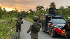 Satgas Operasi Damai Cartenz menembak mati Komandan Operasi Kelompok Kriminal Bersenjata (KKB) Batalyon Muara Kali HSSBI, Kodap XVI Yahukimo berinisial AP alias Y alias AS.