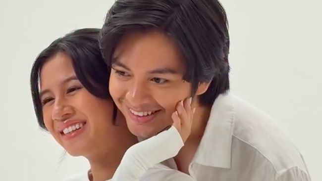 Photoshoot Romantis Shenina Cinnamon Dan Angga Yunanda Di Kehamilan Anak Pertama