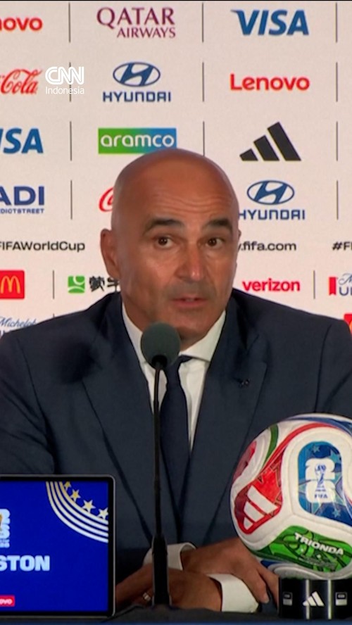 Pelatih timnas Portugal, Roberto Martinez membela Cristiano Ronaldo yang dinilai tampil melempem saat berjumpa RD Kongo di Piala Dunia 2026, Kamis (18/6) dini hari WIB.