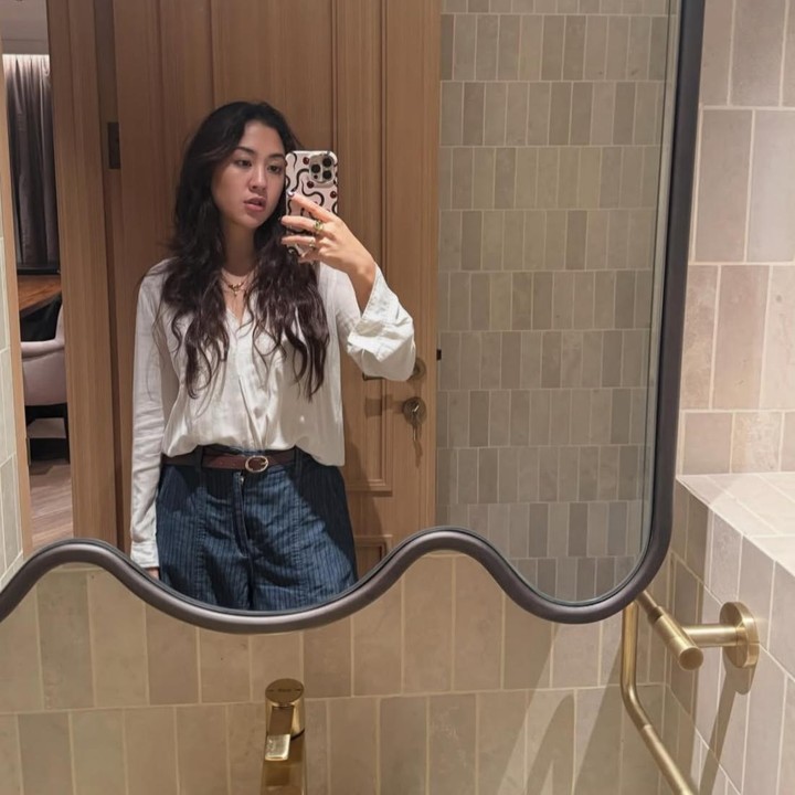<p>Sosok Sherina Munaf tampaknya tak pernah lepas dari sorotan publik, Bunda.&nbsp;Setelah berpisah dengan Baskara Mahendra, Sherina kini menjalani hari-harinya dengan kesibukannya sebagai seorang aktris. (Foto: Instagram @sherinamunaf)</p>