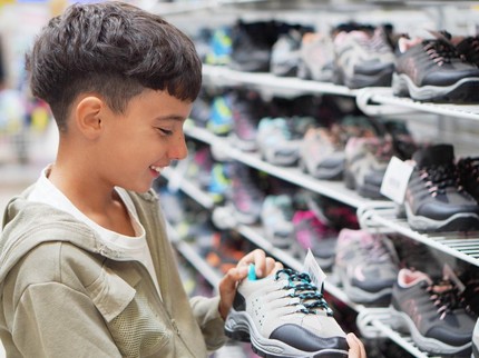 Sambut Kenaikan Kelas, Siap-siap Berburu Diskon Sepatu Anak di Transmart Full Day Sale
