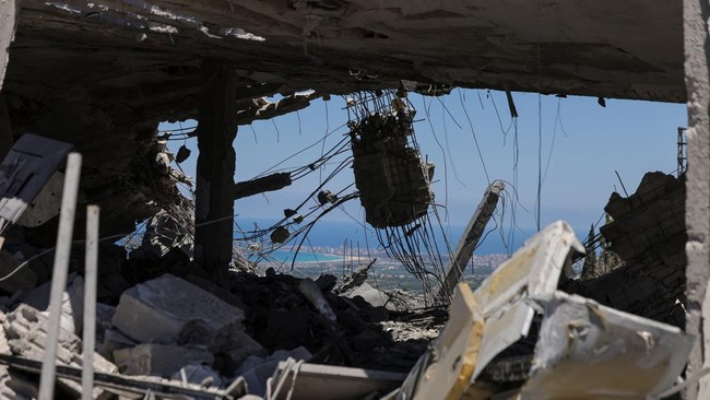 A view of a house and a shop which were damaged by an Israeli strike, in Zebqine, in the Tyre district, southern Lebanon, June 19, 2026. REUTERS/Zohra Bensemra