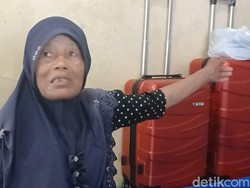 Berkah Umrah buat Nenek Jukir Penyelamat Duit Rp 3,6 M