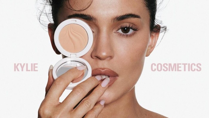 Kylie Cosmetics oleh Kylie Jenner