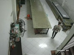 Karyawan 4 Kali Curi Kain Bahan di Konfeksi Jakbar, Hasilnya Buat Main Judol