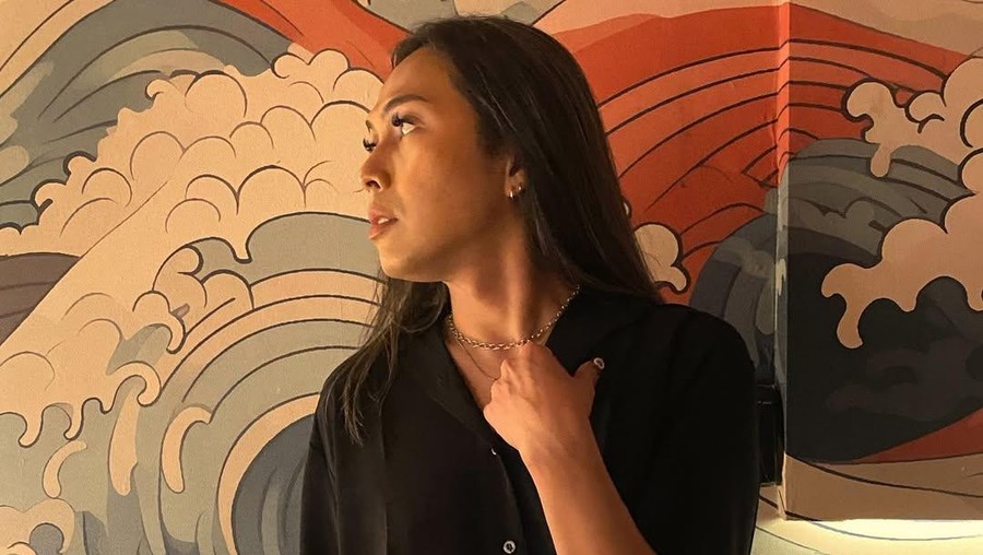 Pria yang Pakai Kebaya di Kirab Satu Suro Akhirnya Minta Maaf&comma; Akui Salah