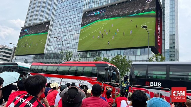 Suporter Korea di Seoul. CNNIndonesia/Mayfree