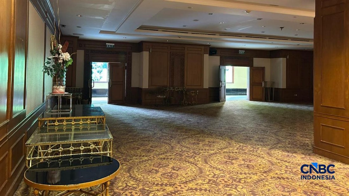 Hotel Sultan Dikosongkan, Barang-barang Dikemas dan Dipindah ke Cikarang
