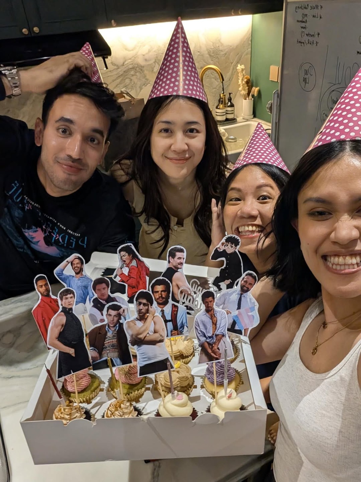 Sherina Munaf dapat kejutan ulang tahun dari para sahabat&period;