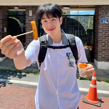 Gegara 'Teach You A Lesson', Aksi Panggung P.O Block B Viral Lagi