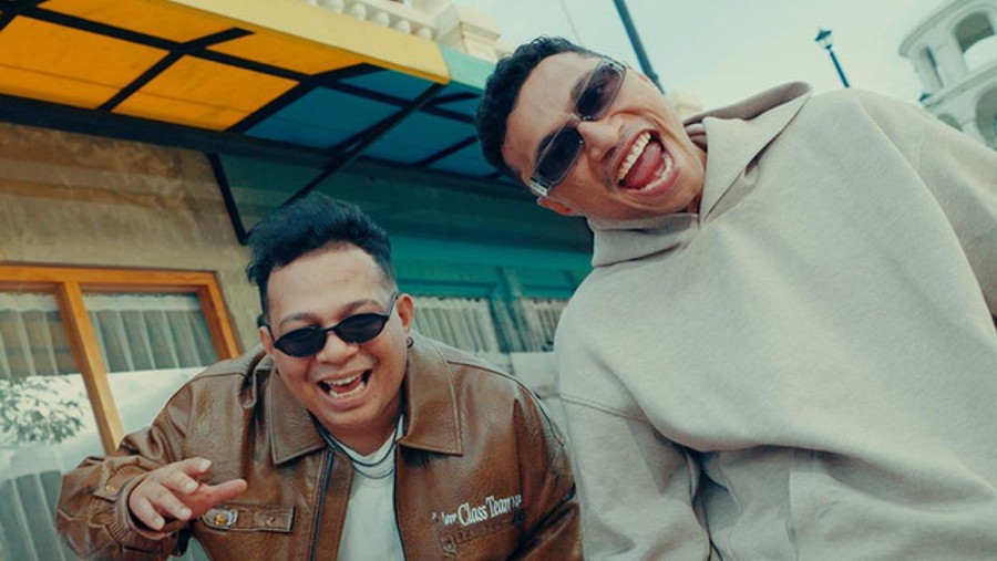 Mario G Klau dan Juan Reza
