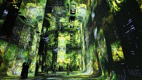 Sebuah museum baru di Los Angeles, AS, menghadirkan pengalaman unik berbasis AI yang membawa pengunjung seolah berada di tengah Hutan Hujan Amazon.