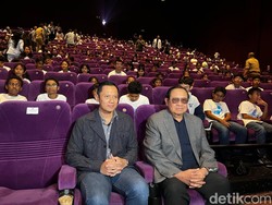 SBY Terharu Saat Nobar Film dengan Anak Panti Asuhan, Teringat Masa Kecil