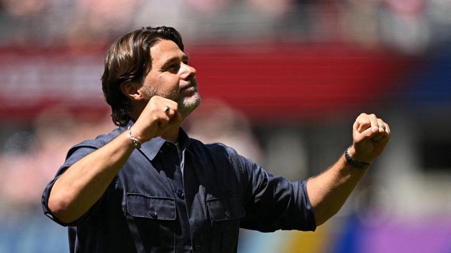 Soccer Football - FIFA World Cup 2026 - Group D - United States v Australia - Seattle Stadium, Seattle, Washington, U.S. - June 19, 2026 U.S. coach Mauricio Pochettino celebrates after the match IMAGN IMAGES via Reuters/Troy Wayrynen     TPX IMAGES O