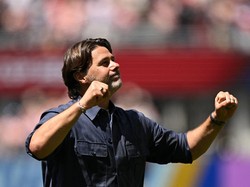 Soccer Football - FIFA World Cup 2026 - Group D - United States v Australia - Seattle Stadium, Seattle, Washington, U.S. - June 19, 2026 U.S. coach Mauricio Pochettino celebrates after the match IMAGN IMAGES via Reuters/Troy Wayrynen     TPX IMAGES O