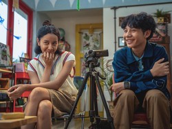 Hubungan Ayah-Anak yang Rumit Jadi Sorotan di Teaser Perdana 'Aku Sebelum Aku'