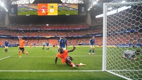 Soccer Football - FIFA World Cup 2026 - Group F - Netherlands v Sweden - Houston Stadium, Houston, Texas, U.S. - June 20, 2026 Netherlands' Brian Brobbey celebrates scoring their second goal REUTERS/Phil Noble