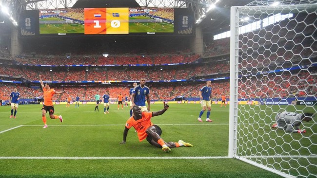 Soccer Football - FIFA World Cup 2026 - Group F - Netherlands v Sweden - Houston Stadium, Houston, Texas, U.S. - June 20, 2026 Netherlands' Brian Brobbey celebrates scoring their second goal REUTERS/Phil Noble