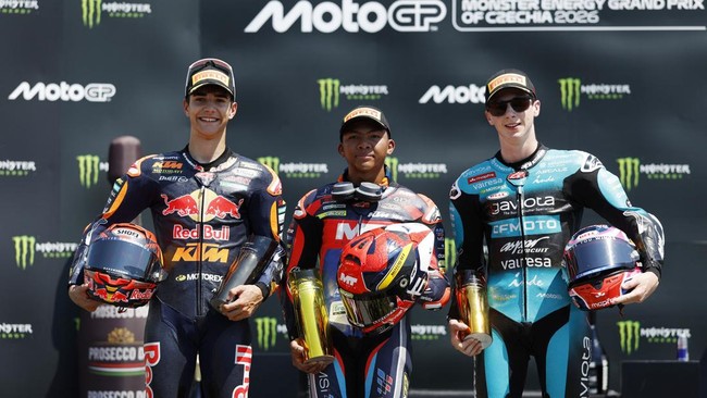 MotoGP - Czech Republic Grand Prix - Masaryk Circuit, Brno, Czech Republic - June 21, 2026 AEON Credit - MT Helmets - MSI's Hakim Danish celebrates winning Moto3 race REUTERS/David W Cerny