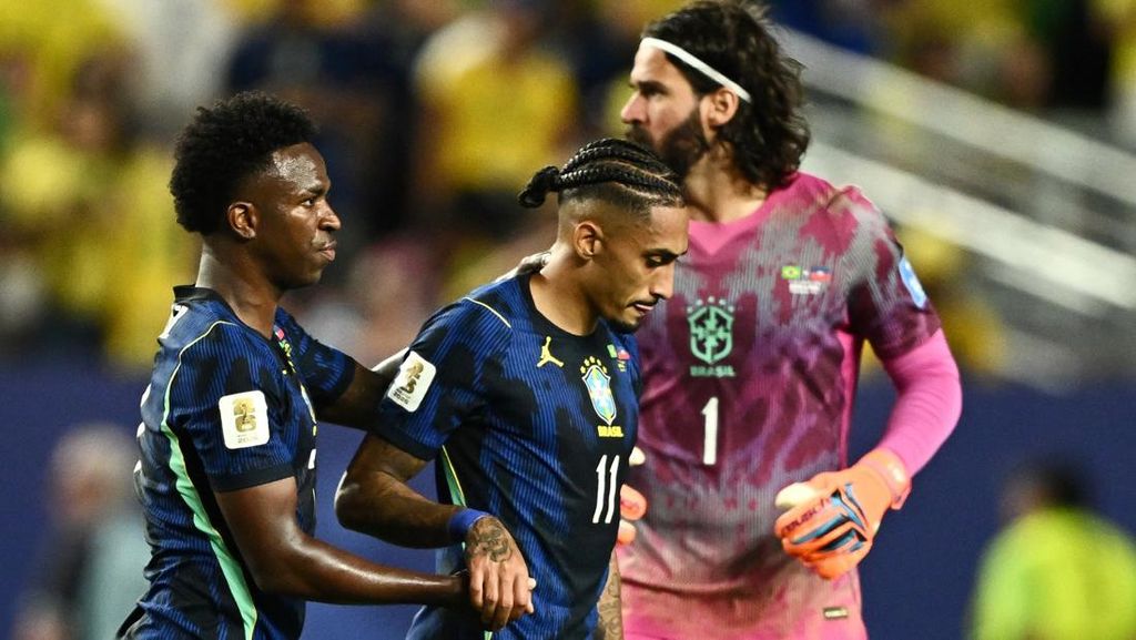 Raphinha Absen 2 Minggu, Baru Bisa Bela Brasil di Babak 16 Besar?